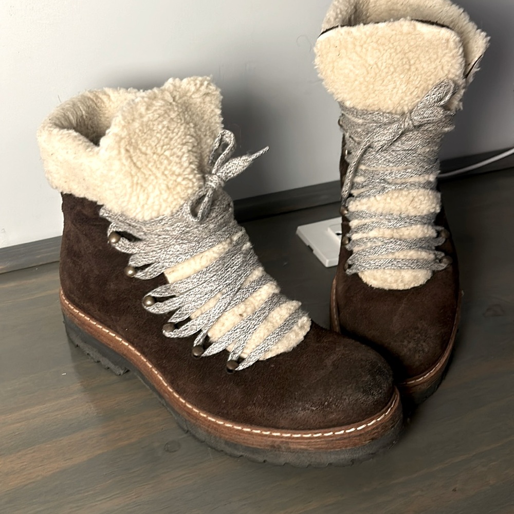 Almost New! Ron White Hiking Boots. Genuine Leather!